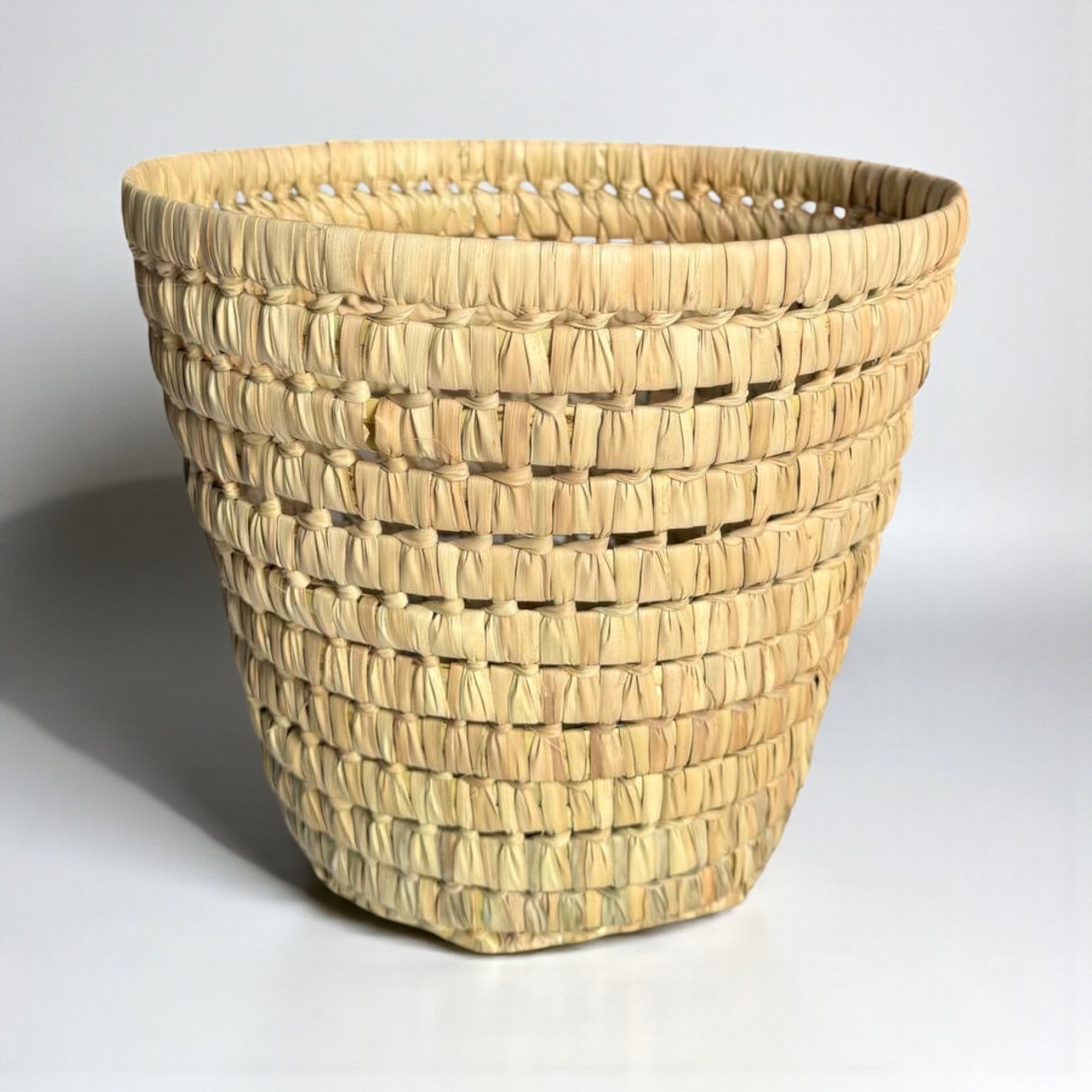 Round Wicker Basket – Rattan Serving & Storage