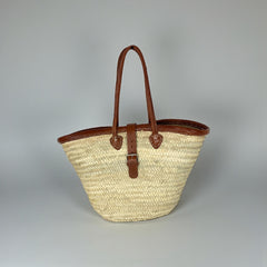 Chic Woven Straw Tote Bag with Leather Handles & Buckle