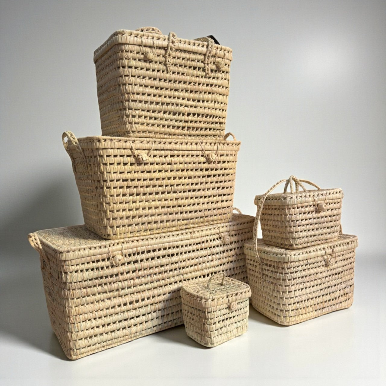 Natural Woven Storage Trunk Palm Leaf Chest Organizer